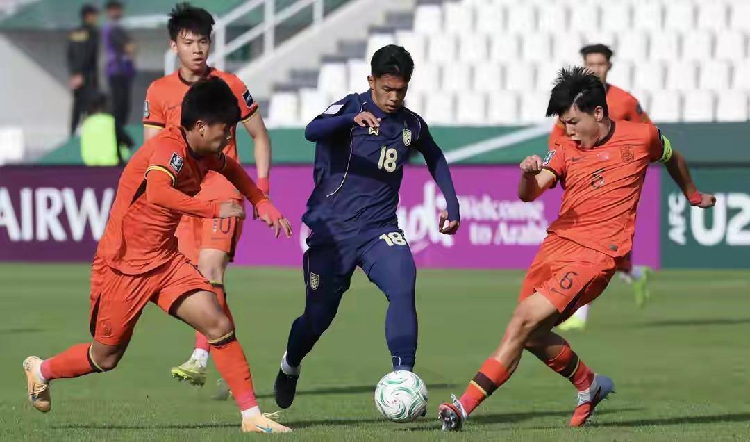 爱游戏-U23亚洲杯国足彭啸贺一然入选解围榜 防守实力比肩亚洲顶级